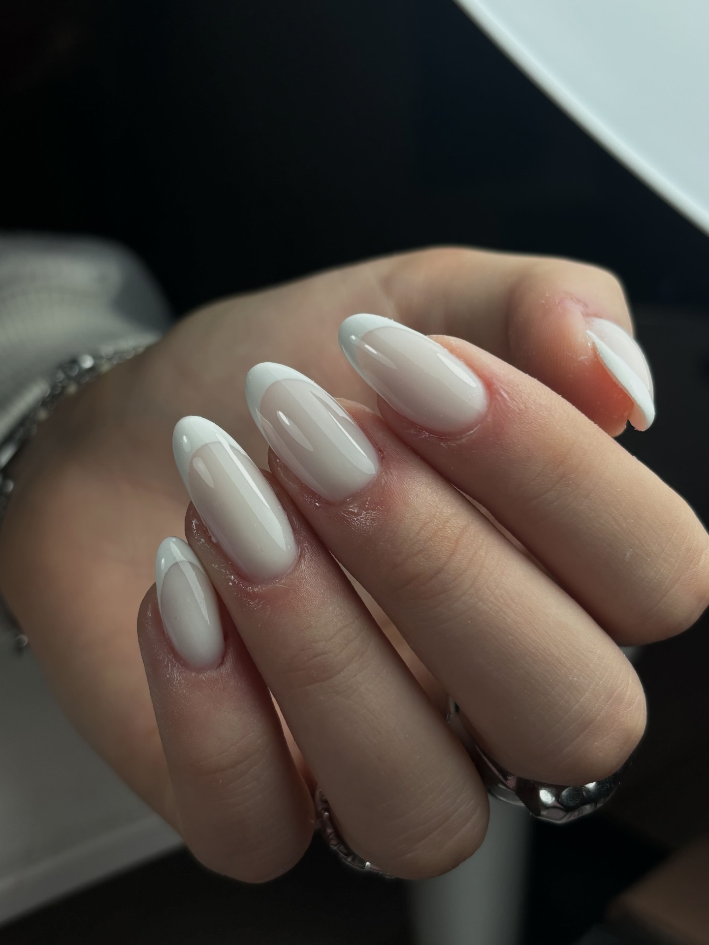 French manucure classique en gel