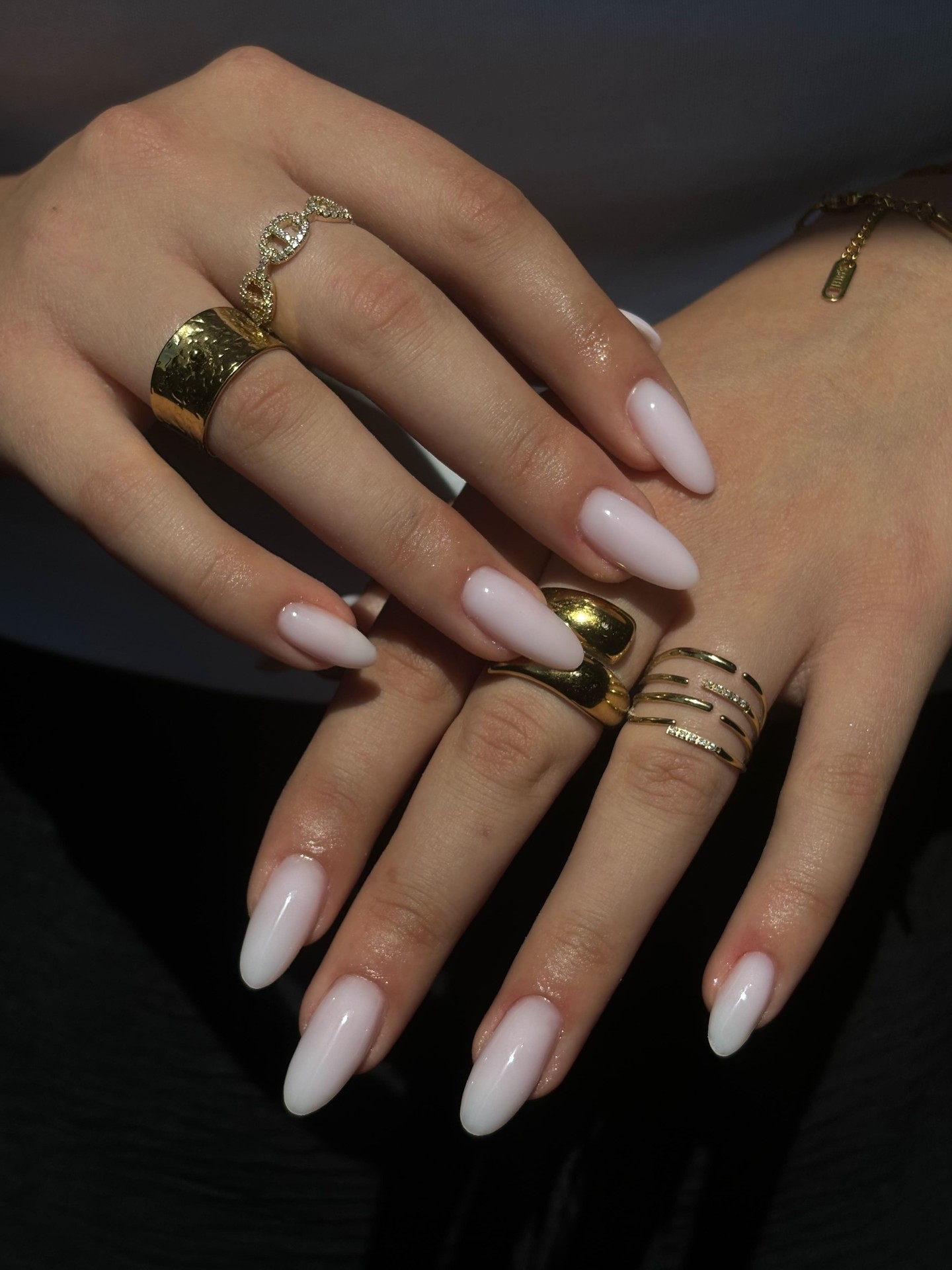 Pose en gel finition blanc laiteux